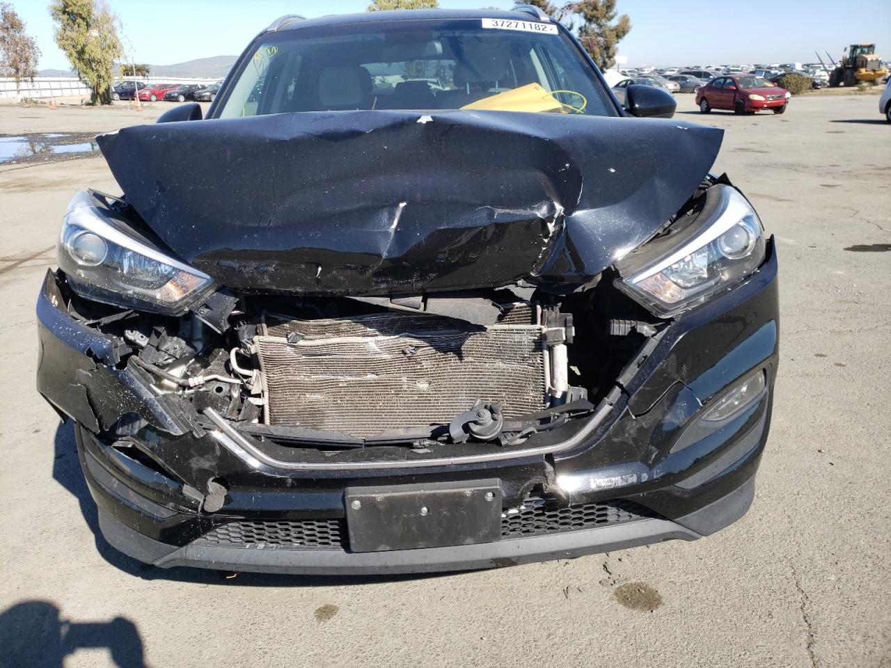 Photo 9 from auction – 2018 HYUNDAI TUCSON SEL with VIN KM8J3CA43JU637078