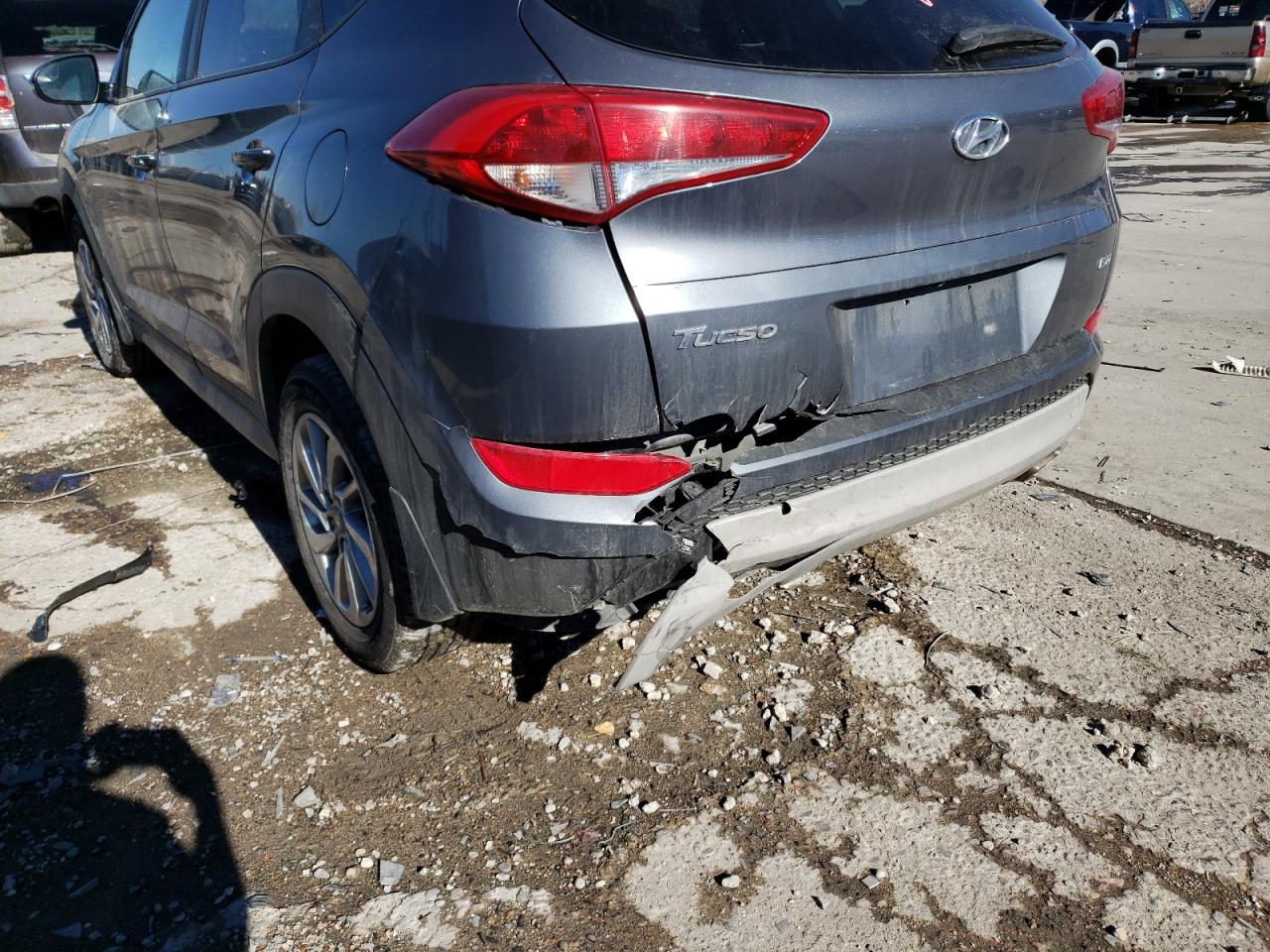 Photo 9 from auction – 2017 HYUNDAI TUCSON LIM with VIN KM8J3CA23HU291414