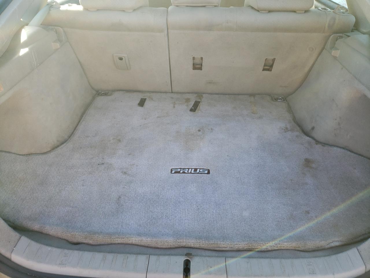 Photo 9 from auction – 2006 TOYOTA PRIUS with VIN JTDKB20U863137535