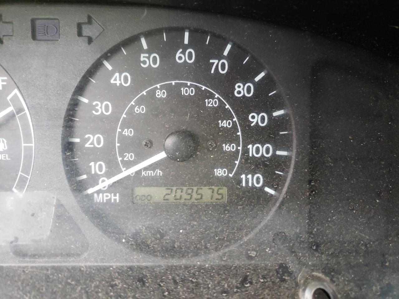 Photo 8 from auction – 2001 TOYOTA COROLLA CE with VIN 2T1BR12E01C430860