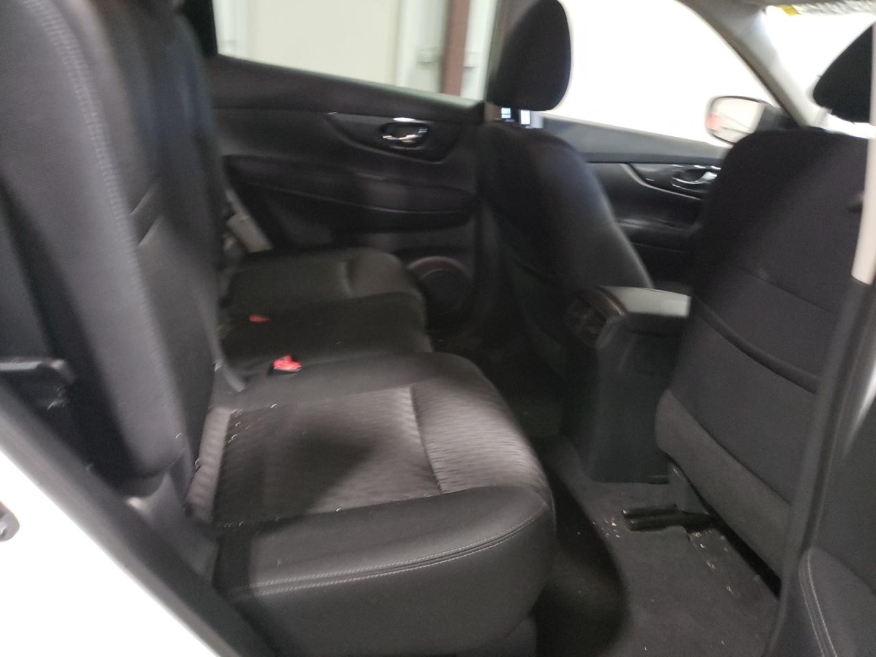 Photo 6 from auction – 2020 NISSAN ROGUE S with VIN KNMAT2MT3LP506820