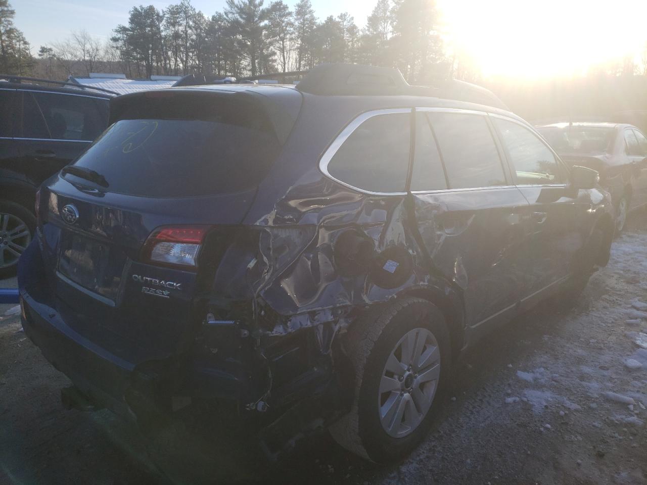 Photo 4 from auction – 2015 SUBARU OUTBACK 2. with VIN 4S4BSAFC0F3312011