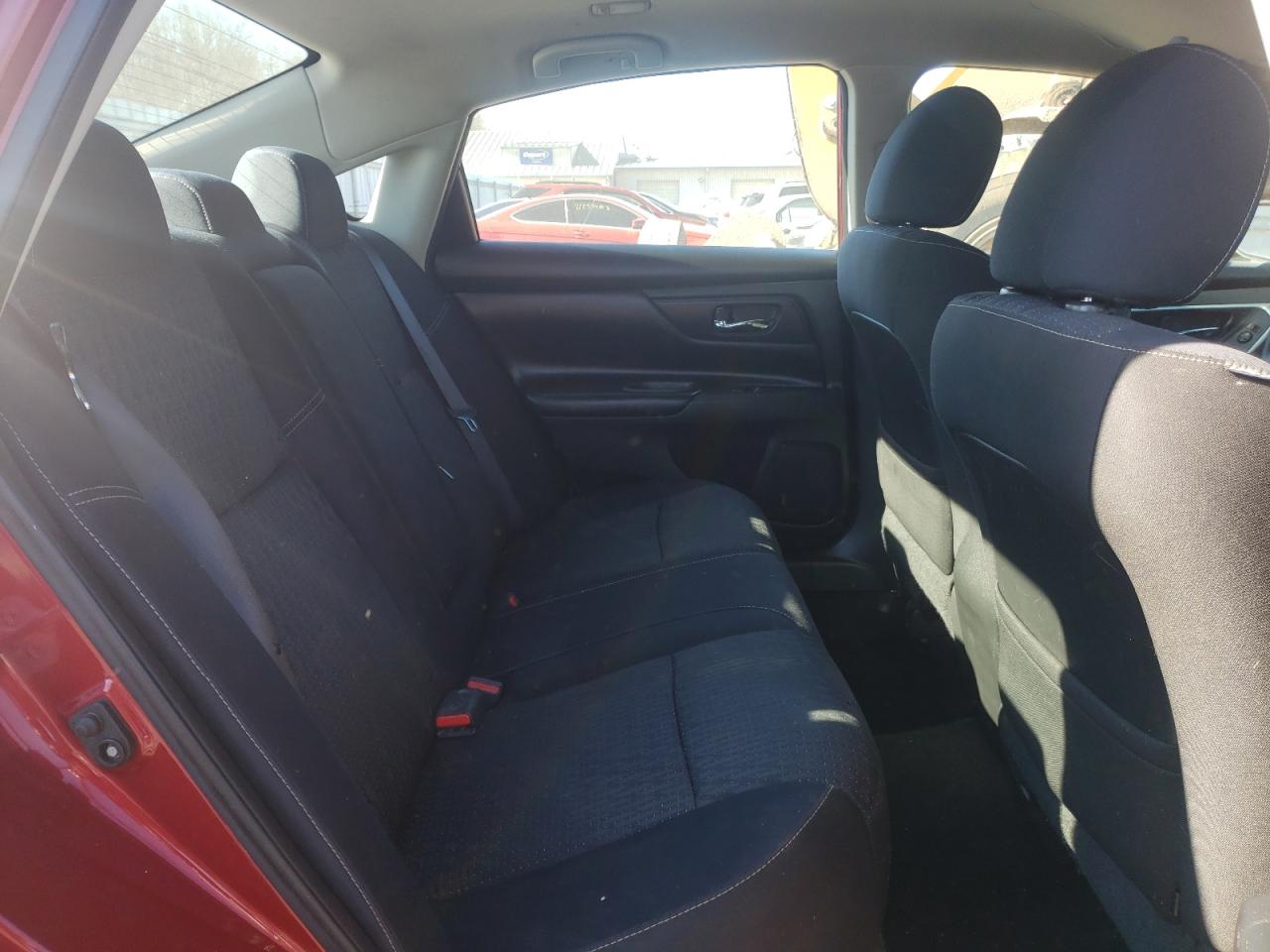 Photo 6 from auction – 2016 NISSAN ALTIMA 2.5 with VIN 1N4AL3AP7GN369028