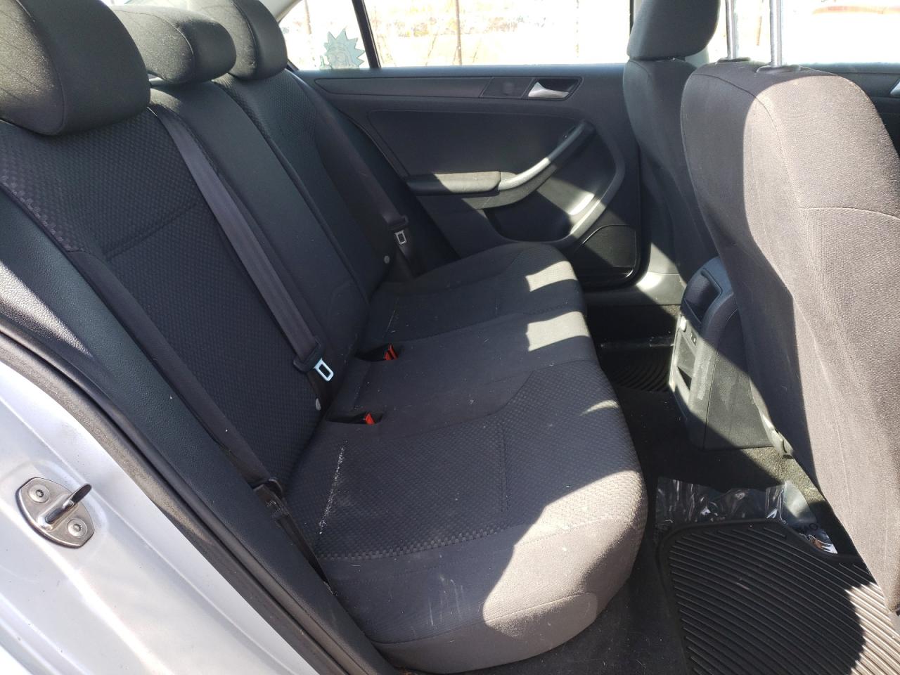 Photo 6 from auction – 2014 VOLKSWAGEN JETTA BASE with VIN 3VW1K7AJ0EM435603