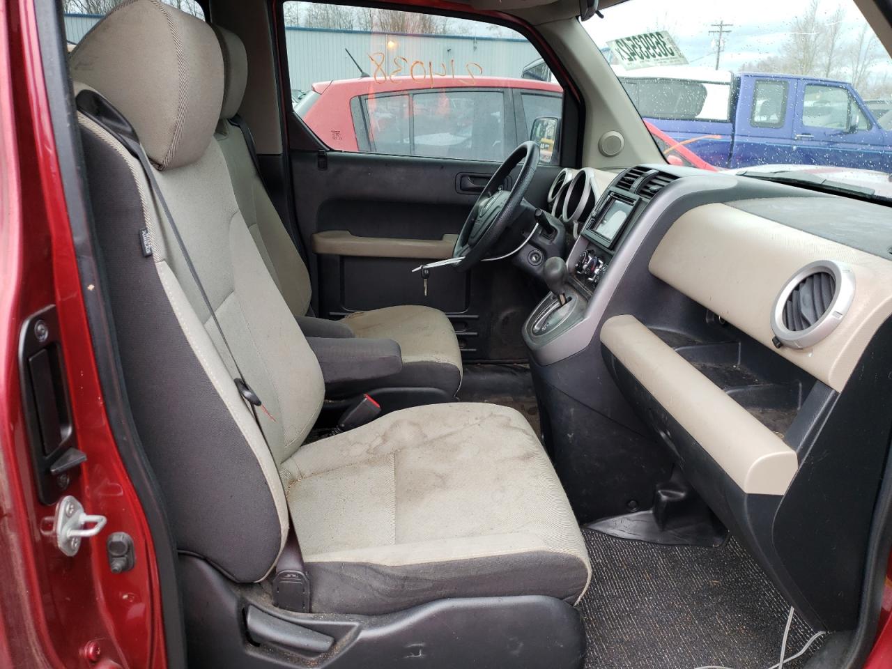 Photo 5 from auction – 2008 HONDA ELEMENT LX with VIN 5J6YH28358L020285