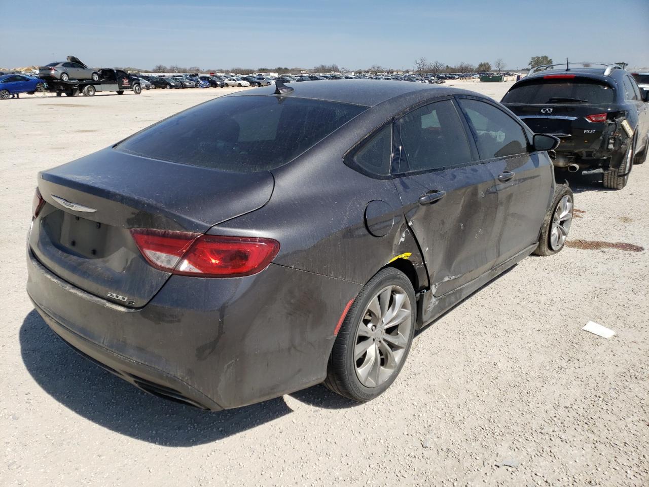 Photo 4 from auction – 2015 CHRYSLER 200 S with VIN 1C3CCCBB8FN682923