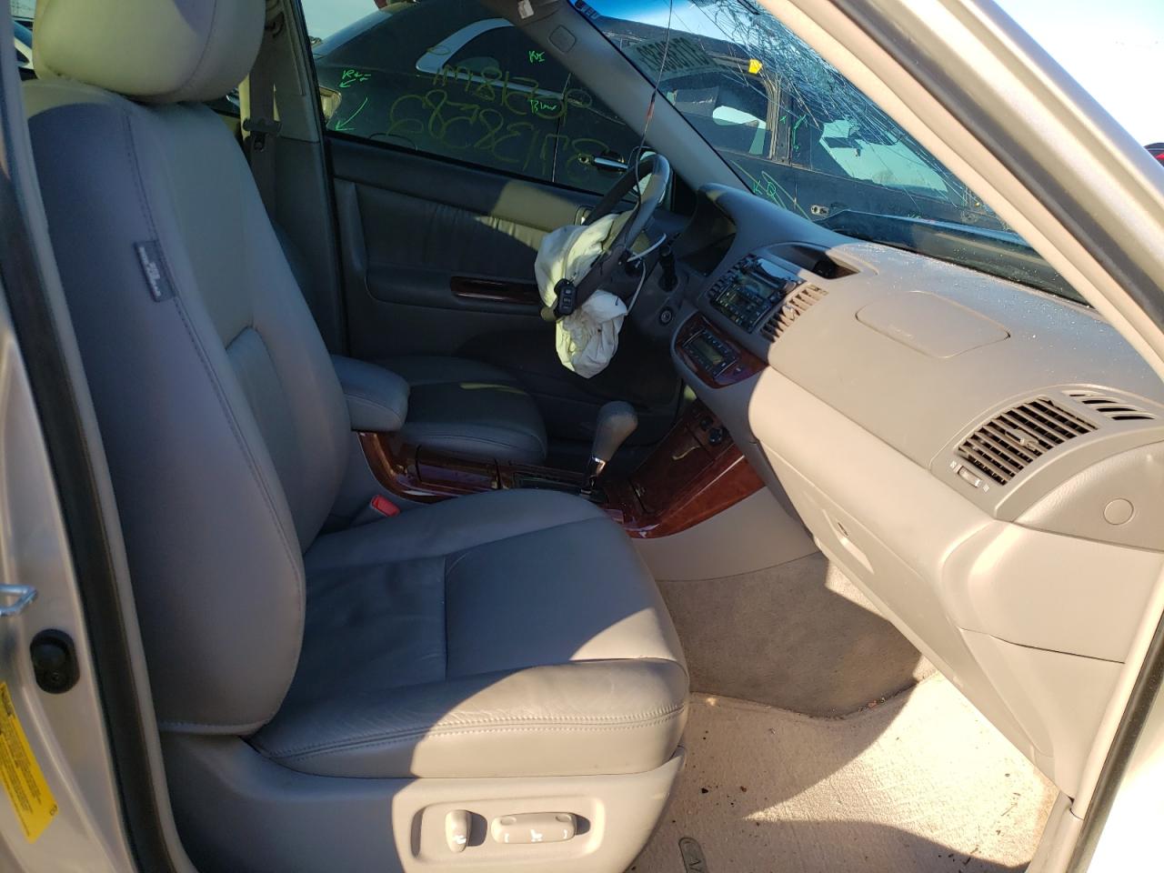 Photo 5 from auction – 2006 TOYOTA CAMRY LE with VIN 4T1BF30K16U632576