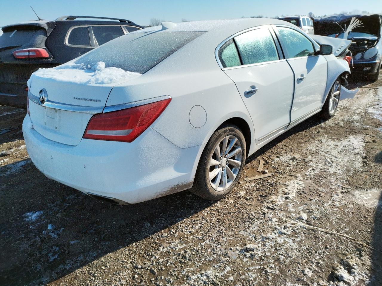 Photo 4 from auction – 2016 BUICK LACROSSE with VIN 1G4GB5G36GF225886