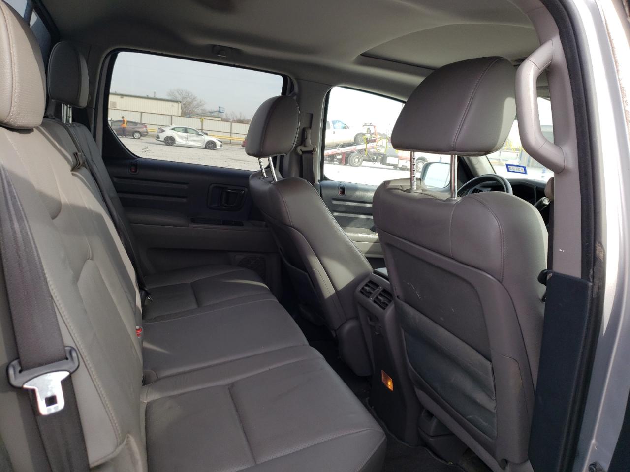 Photo 6 from auction – 2013 HONDA RIDGELINE with VIN 5FPYK1F53DB018934