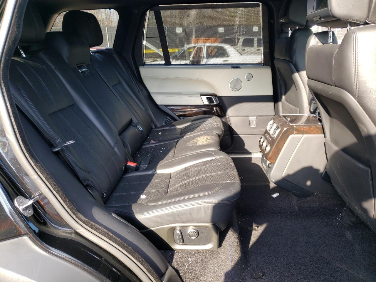 Photo 6 from auction – 2016 LAND ROVER RANGE ROVE with VIN SALGS3EF7GA255152