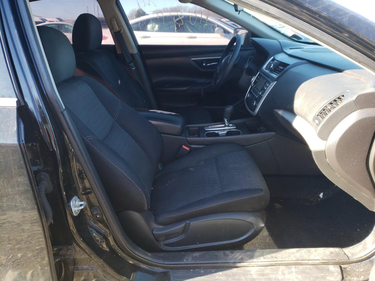Photo 5 from auction – 2016 NISSAN ALTIMA 2.5 with VIN 1N4AL3AP3GN352047