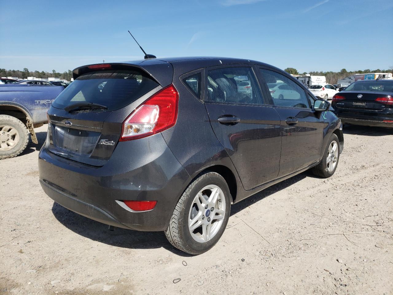 Photo 4 from auction – 2017 FORD FIESTA SE with VIN 3FADP4EJ7HM164205