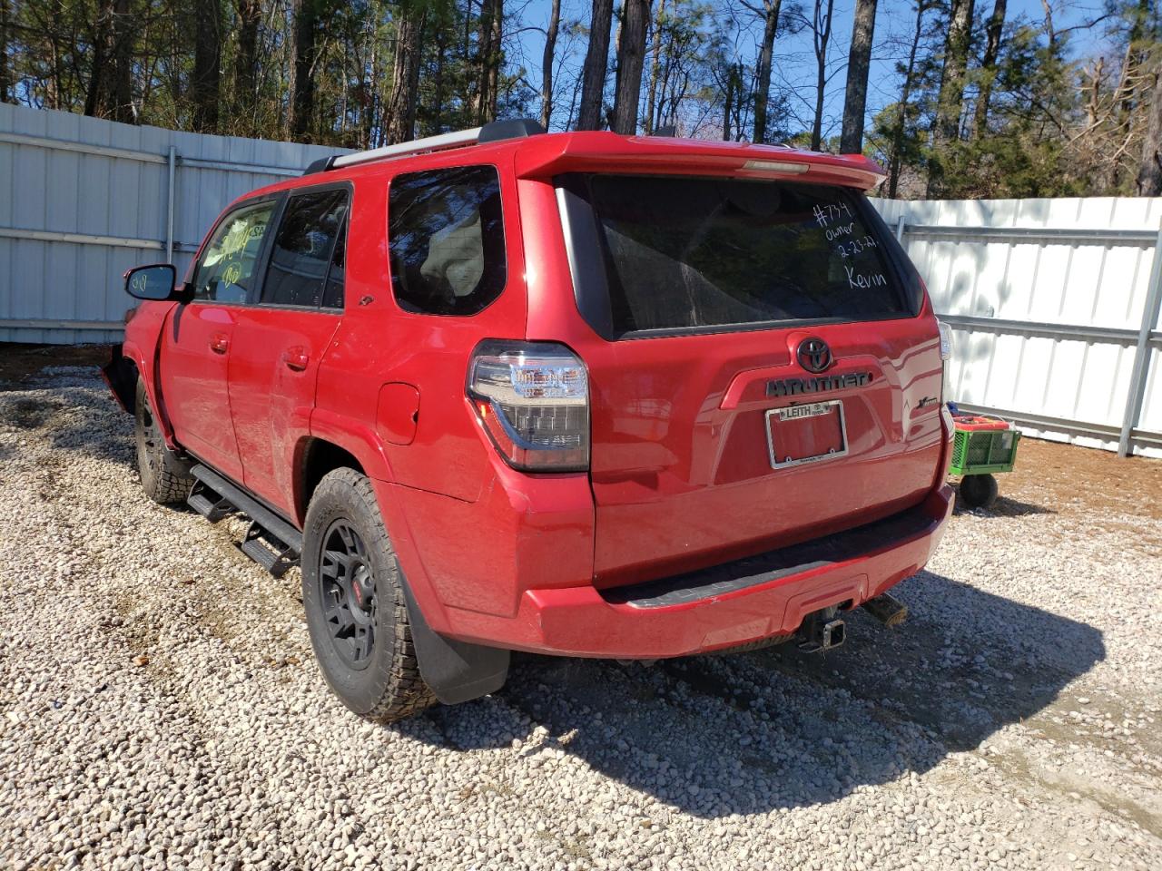 Photo 3 from auction – 2020 TOYOTA 4RUNNER SR with VIN JTEZU5JR0L5216388