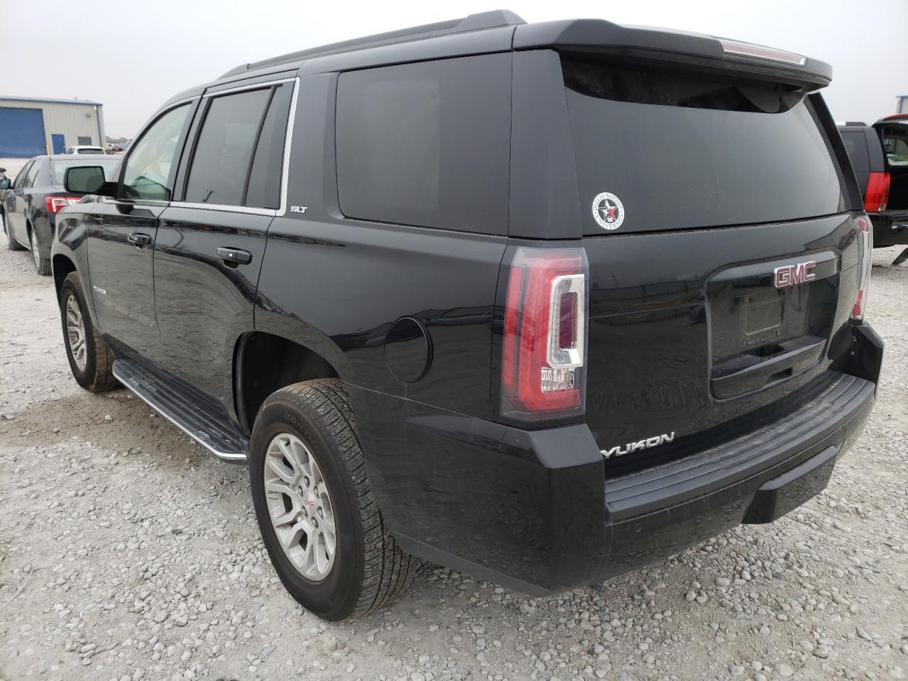 Photo 3 from auction – 2017 GMC YUKON SLT with VIN 1GKS1BKC9HR254813