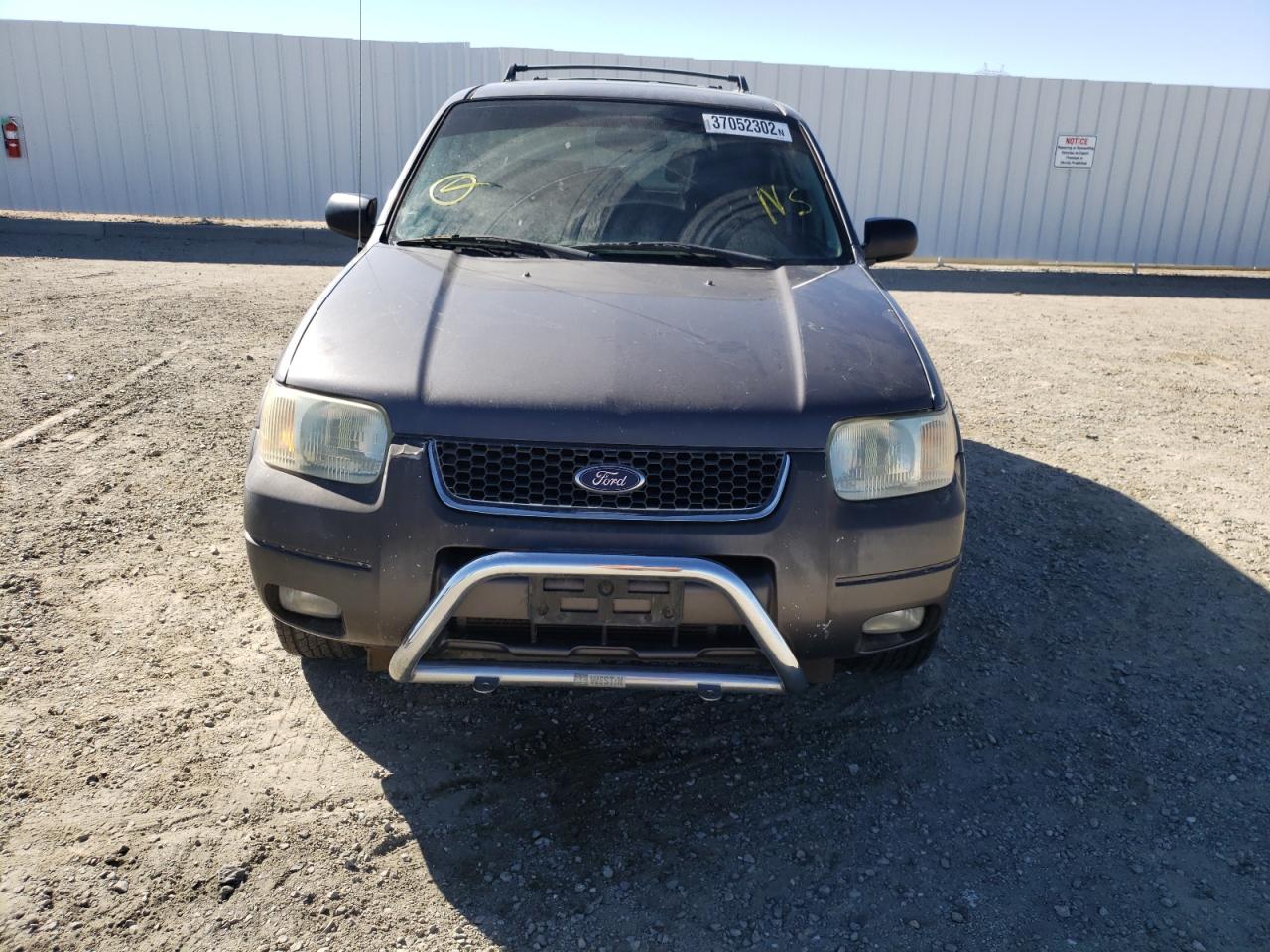 Photo 9 from auction – 2004 FORD ESCAPE LIM with VIN 1FMCU04164KA20229