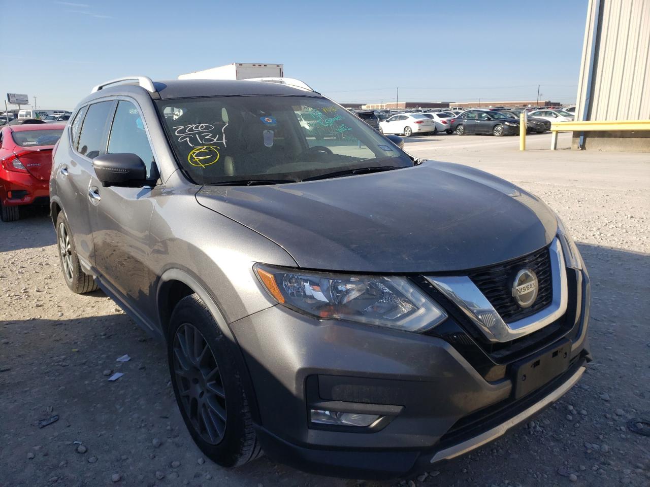NISSAN ROGUE S 2018 with VIN 5N1AT2MTXJC799602 - Photo from auction