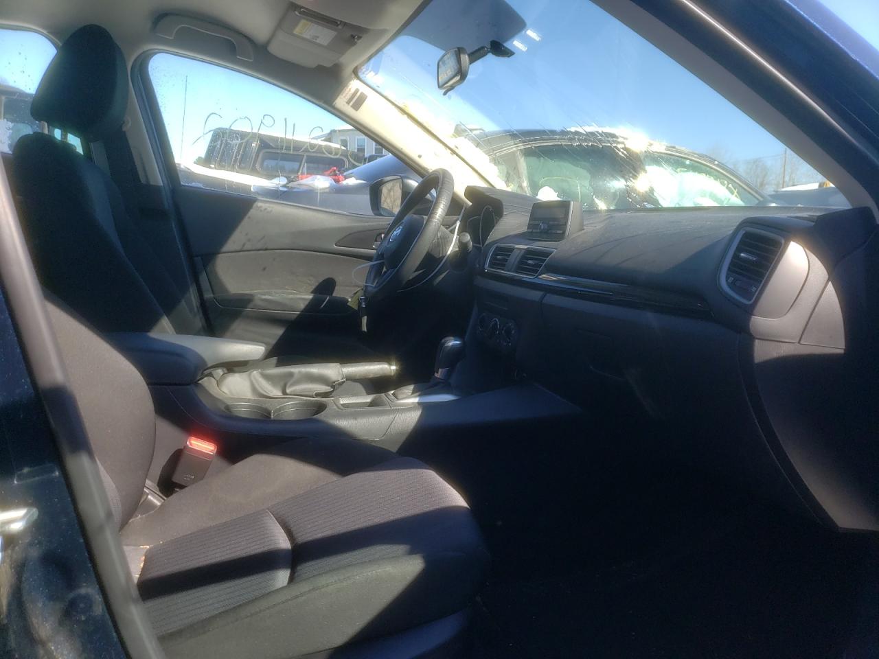Photo 5 from auction – 2014 MAZDA 3 SV with VIN JM1BM1T79E1194203