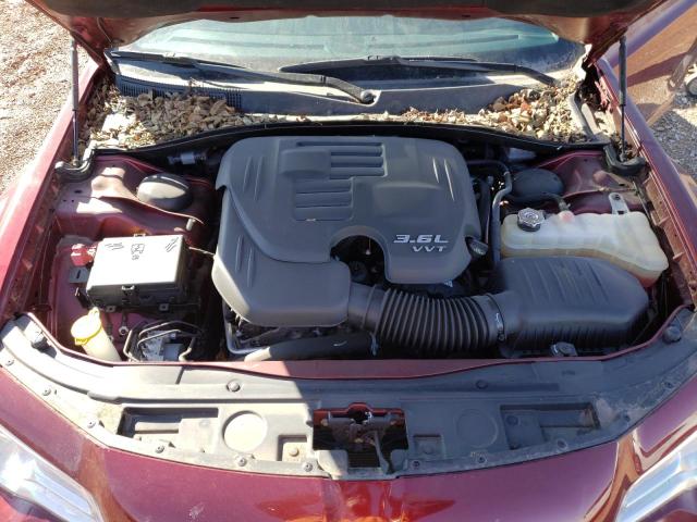 Photo 7 from auction – 2017 CHRYSLER 300 LIMITE with VIN 2C3CCAAG5HH560176