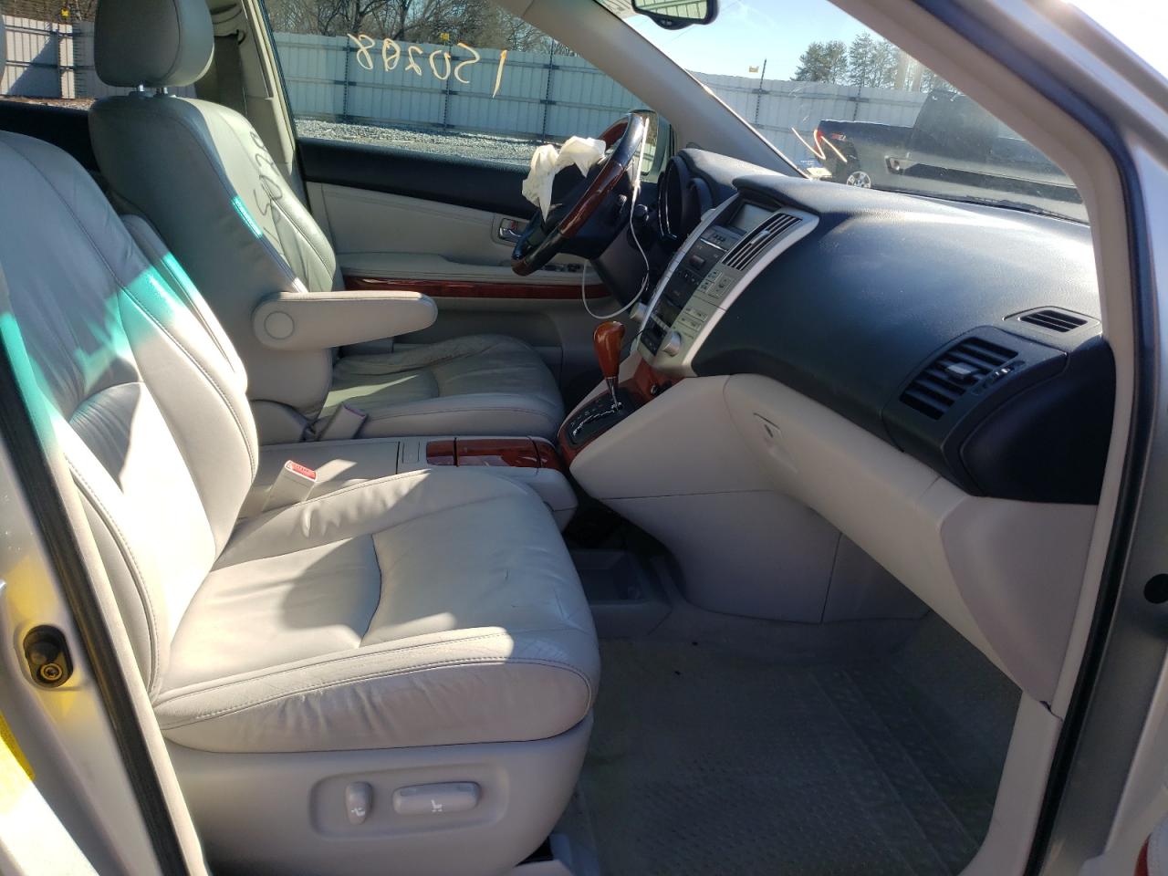 Photo 5 from auction – 2004 LEXUS RX 330 with VIN JTJGA31U940036027