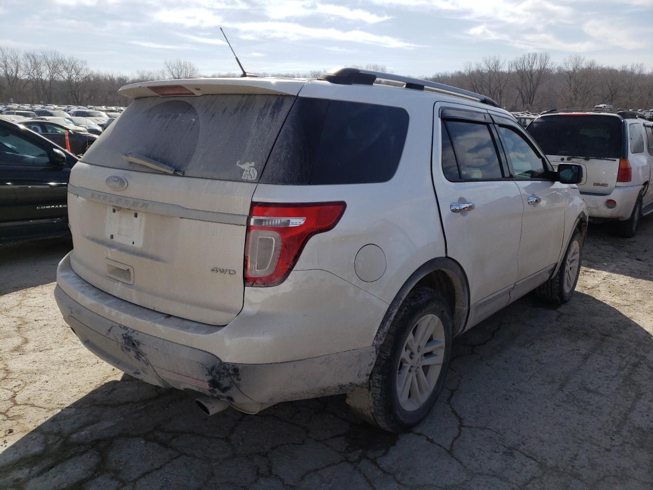 Photo 4 from auction – 2012 FORD EXPLORER X with VIN 1FMHK8D83CGA20536