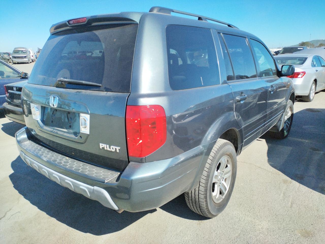 Photo 4 from auction – 2003 HONDA PILOT EX with VIN 2HKYF18433H533952