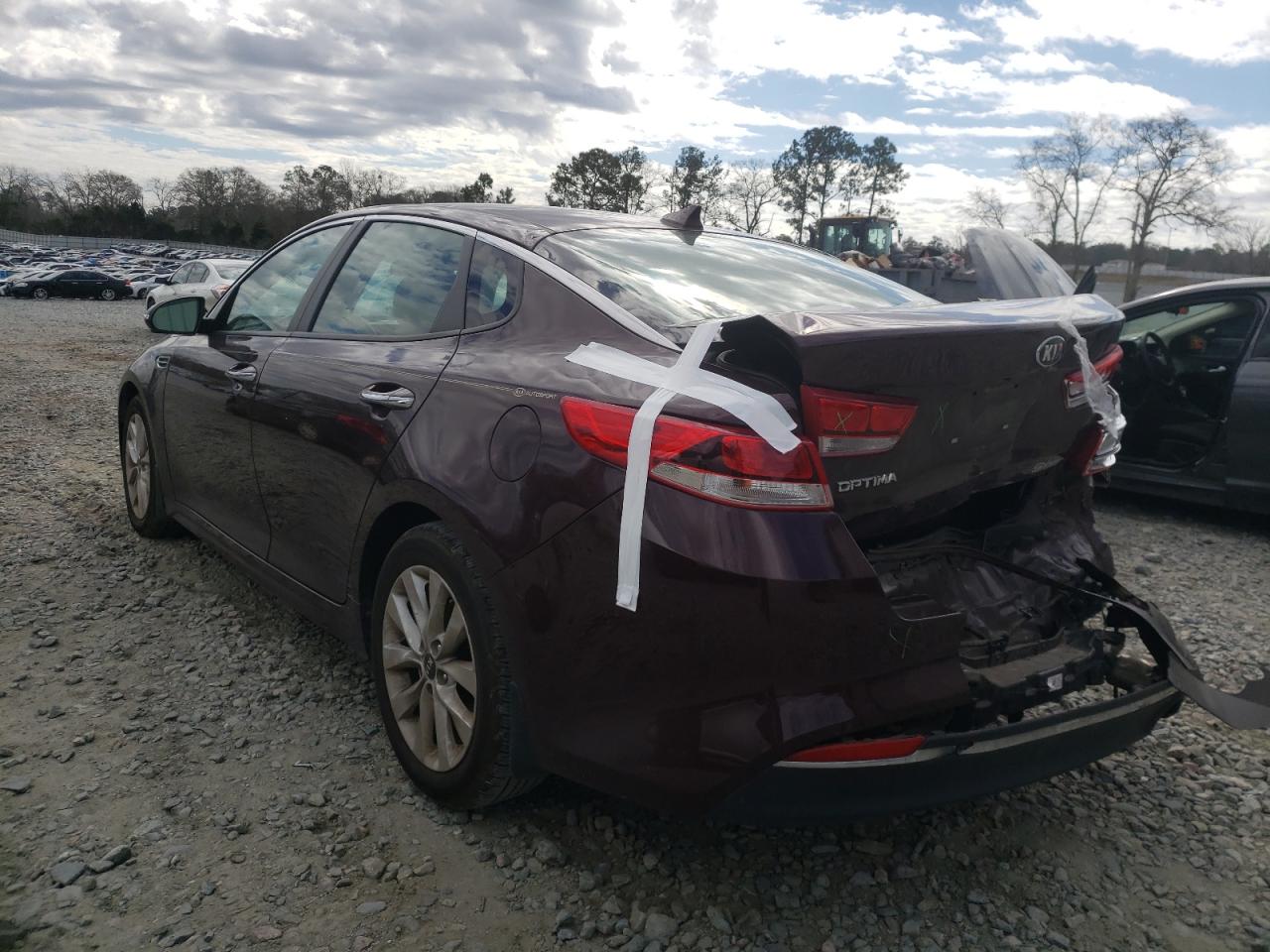 Photo 3 from auction – 2018 KIA OPTIMA LX with VIN 5XXGT4L30JG258327
