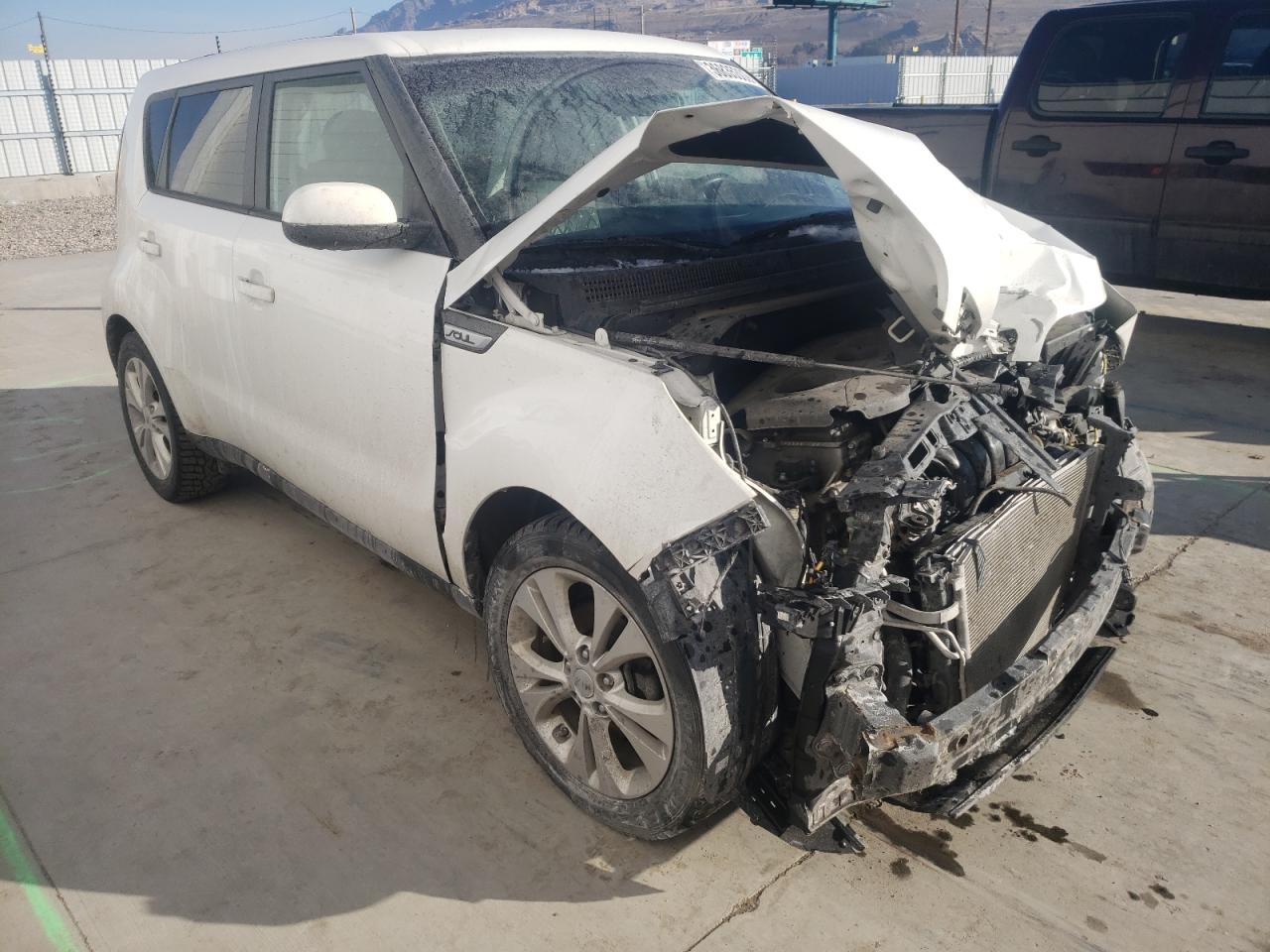 KIA SOUL 2015 with VIN KNDJP3A58F7804560 - Photo from auction