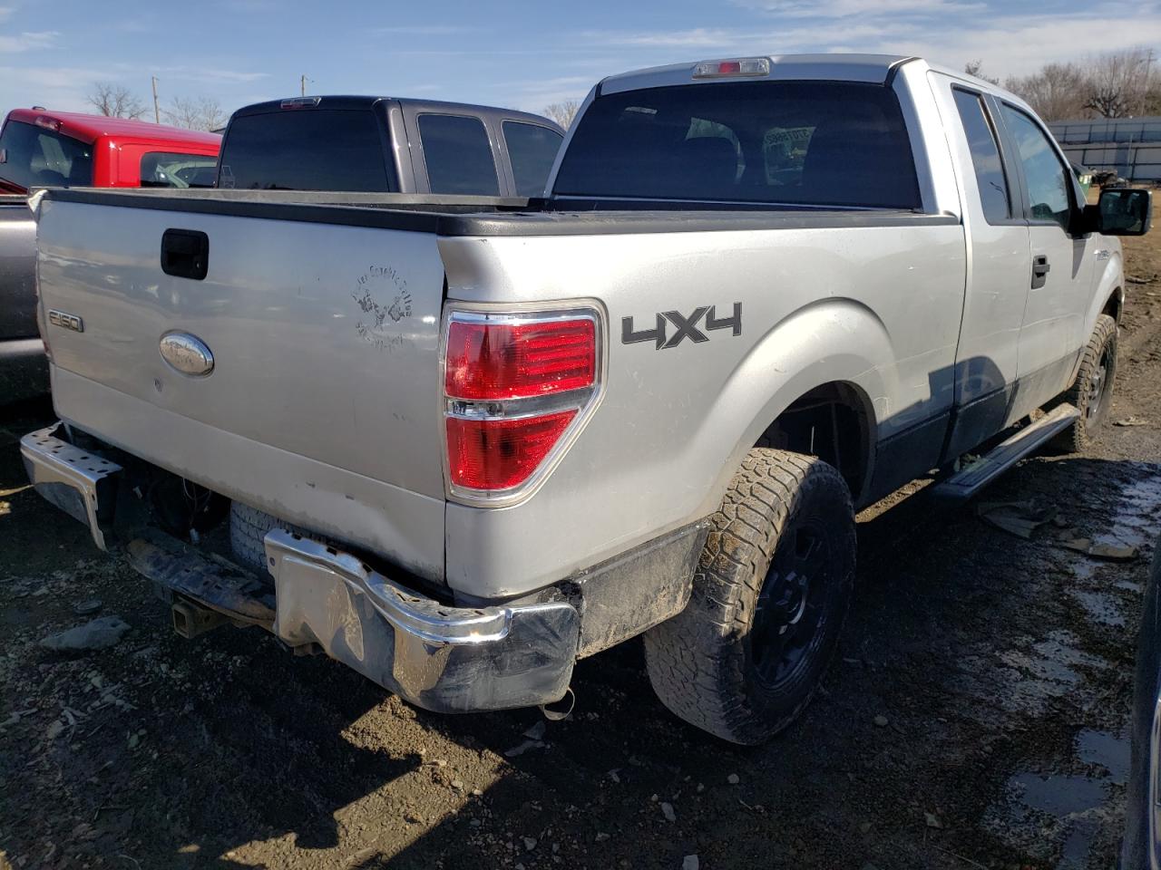 Photo 4 from auction – 2010 FORD F-150 with VIN 1FTEX1E83AKE55100