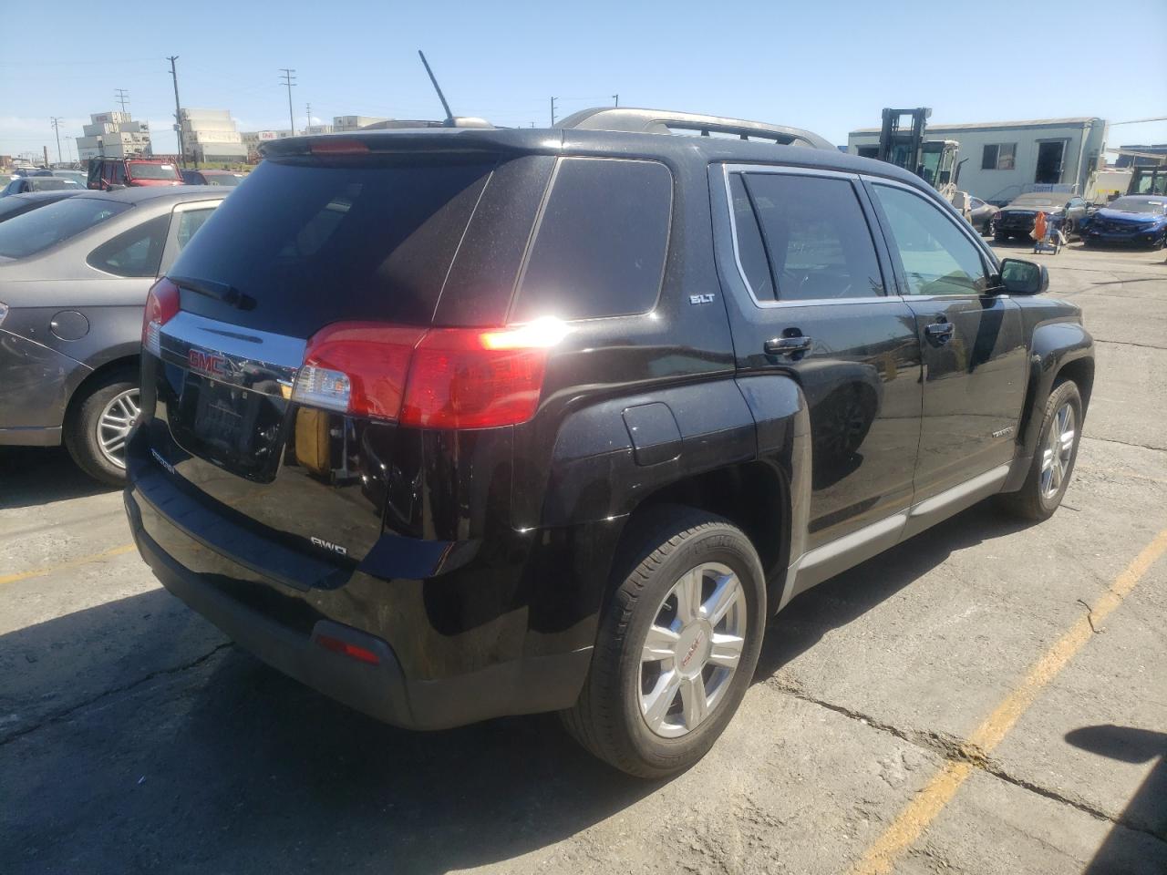 Photo 4 from auction – 2015 GMC TERRAIN SL with VIN 2GKFLXEK7F6435994