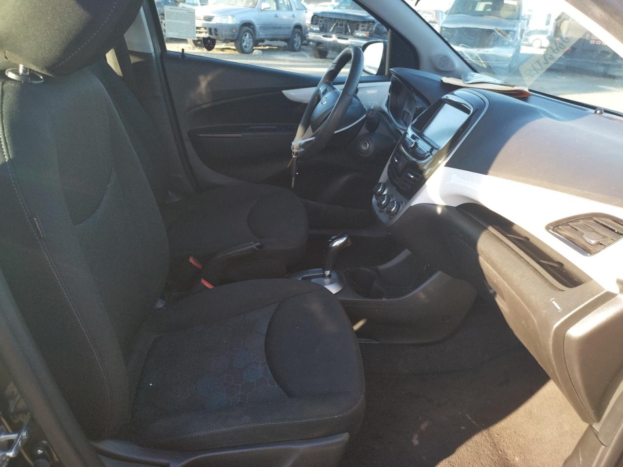 Photo 5 from auction – 2016 CHEVROLET SPARK 1LT with VIN KL8CD6SA7GC620226