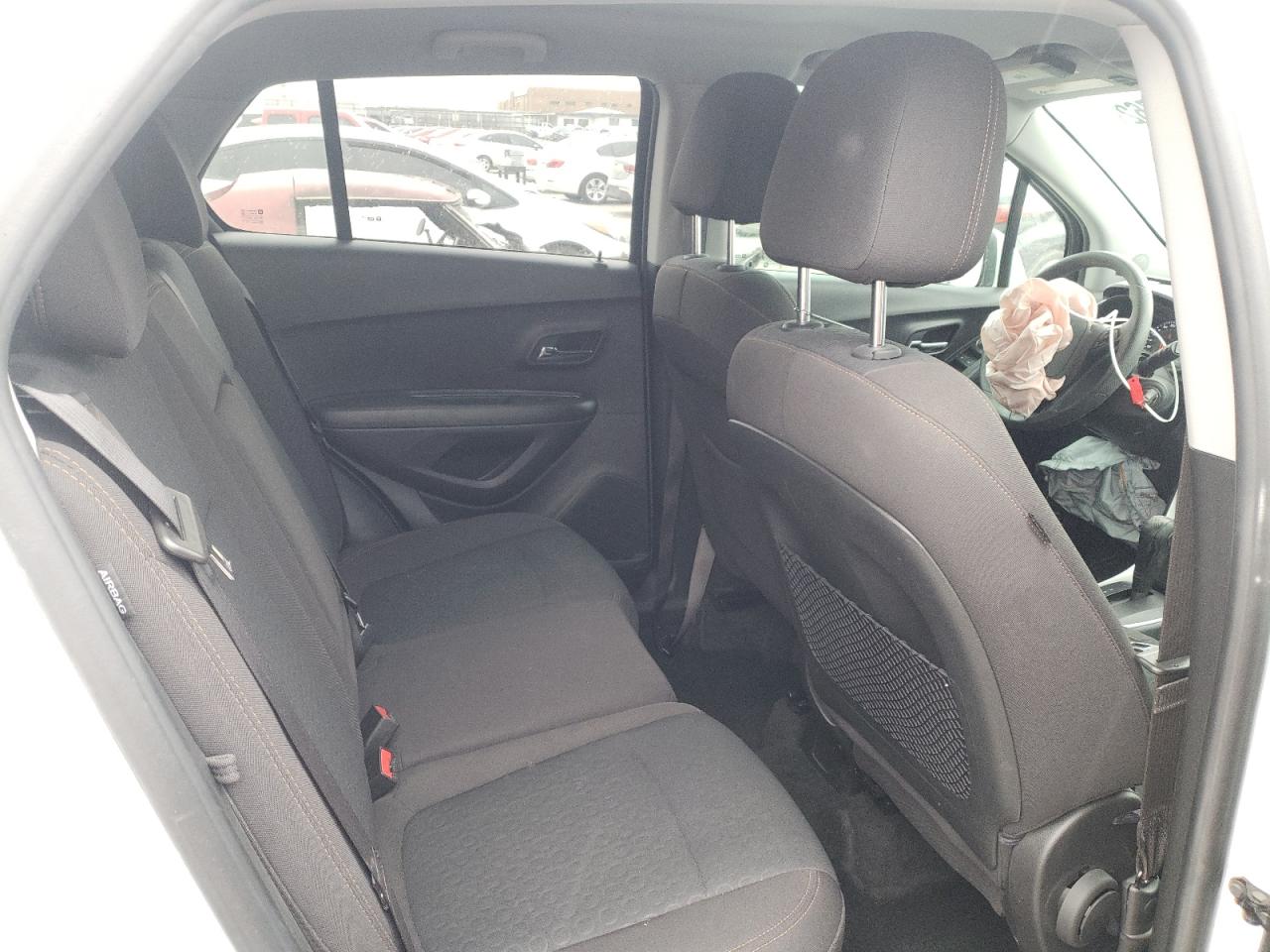 Photo 6 from auction – 2020 CHEVROLET TRAX LS with VIN KL7CJKSB9LB022086