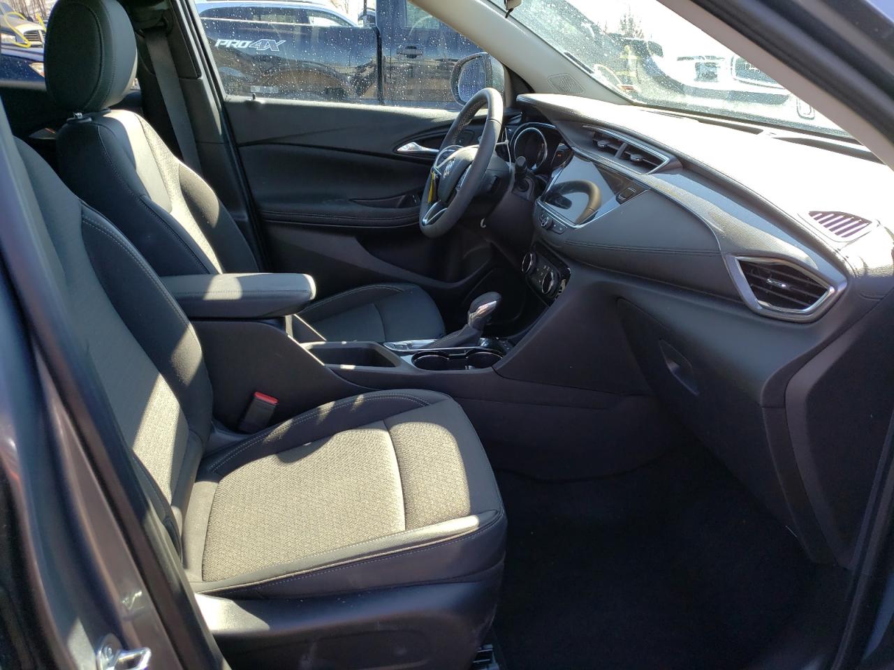 Photo 5 from auction – 2022 BUICK ENCORE GX with VIN KL4MMCSL9NB016542