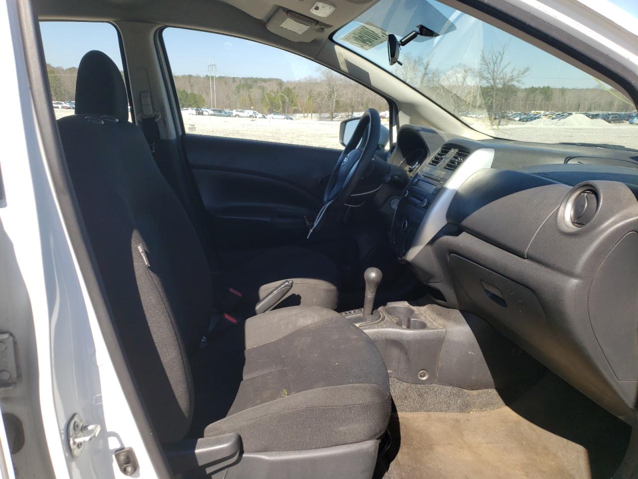 Photo 5 from auction – 2016 NISSAN VERSA NOTE with VIN 3N1CE2CPXGL362596
