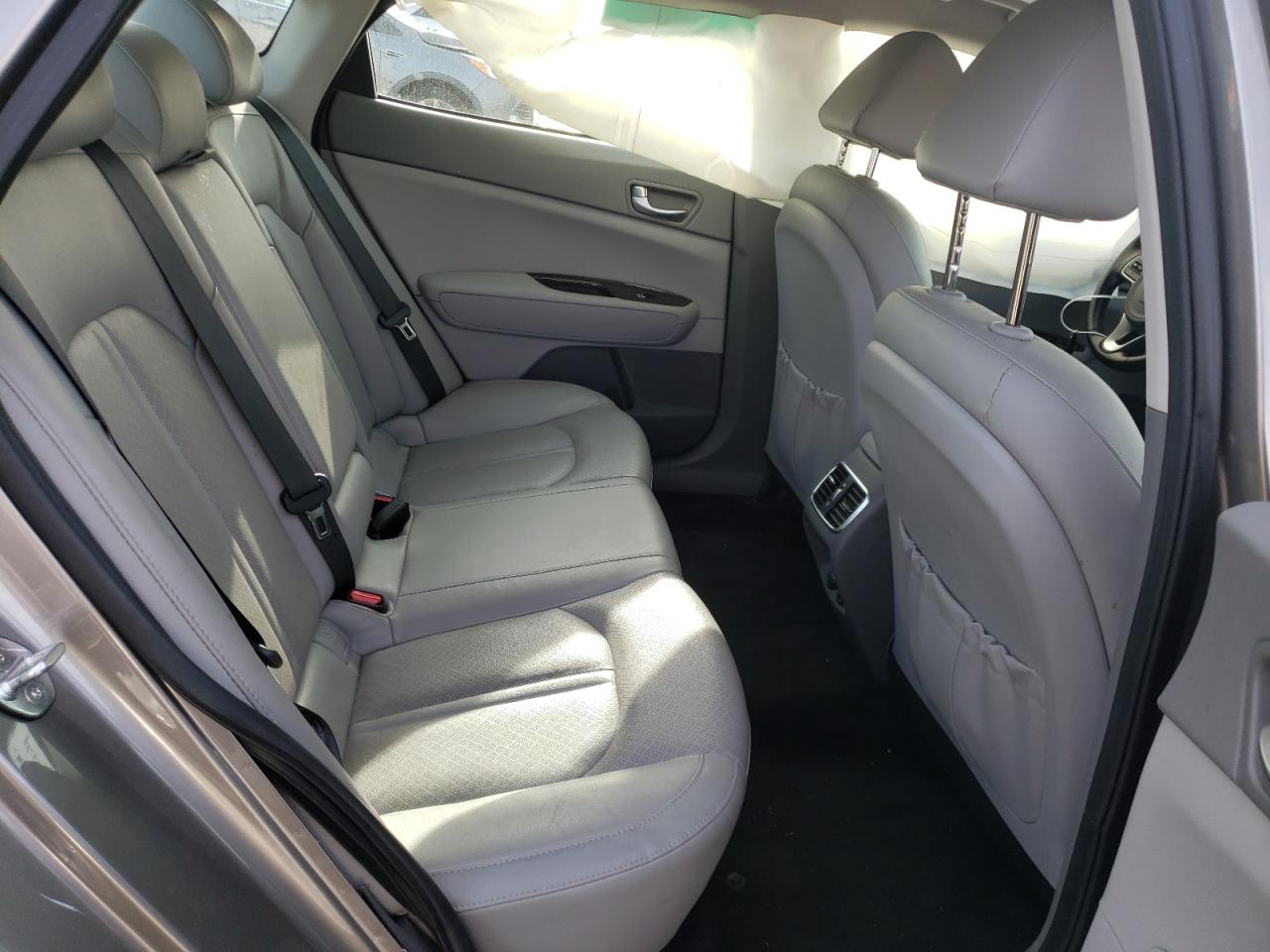 Photo 6 from auction – 2018 KIA OPTIMA EX with VIN 5XXGU4L33JG260859
