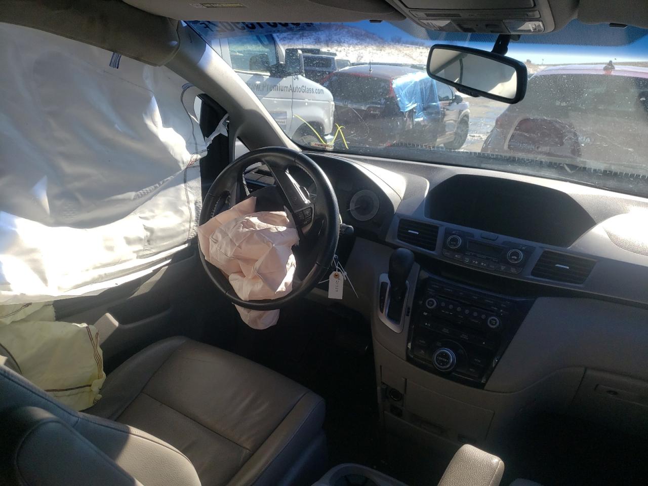 Photo 9 from auction – 2011 HONDA ODYSSEY TO with VIN 5FNRL5H93BB085645