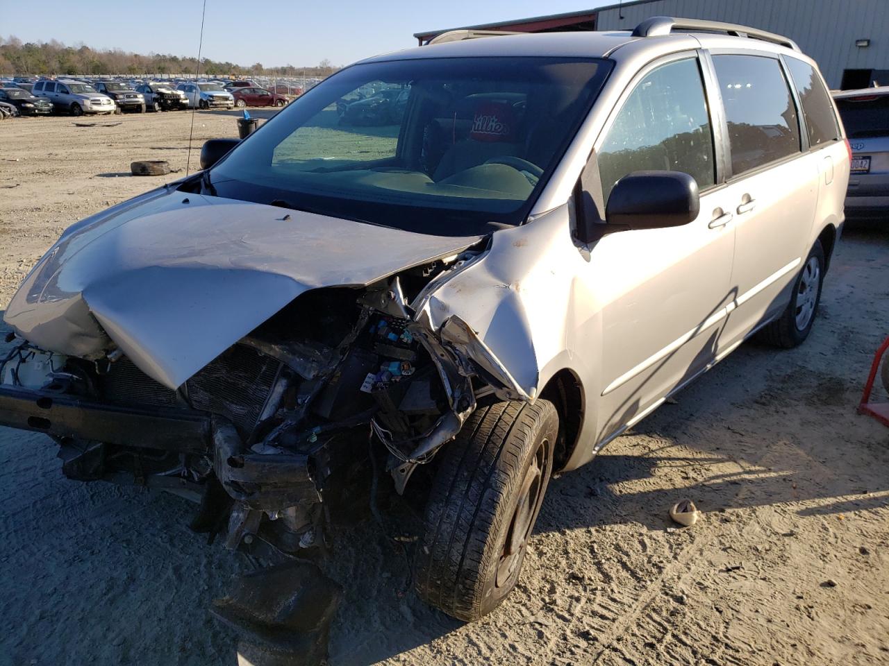 Photo 2 from auction – 2006 TOYOTA SIENNA CE with VIN 5TDZA23C66S473817