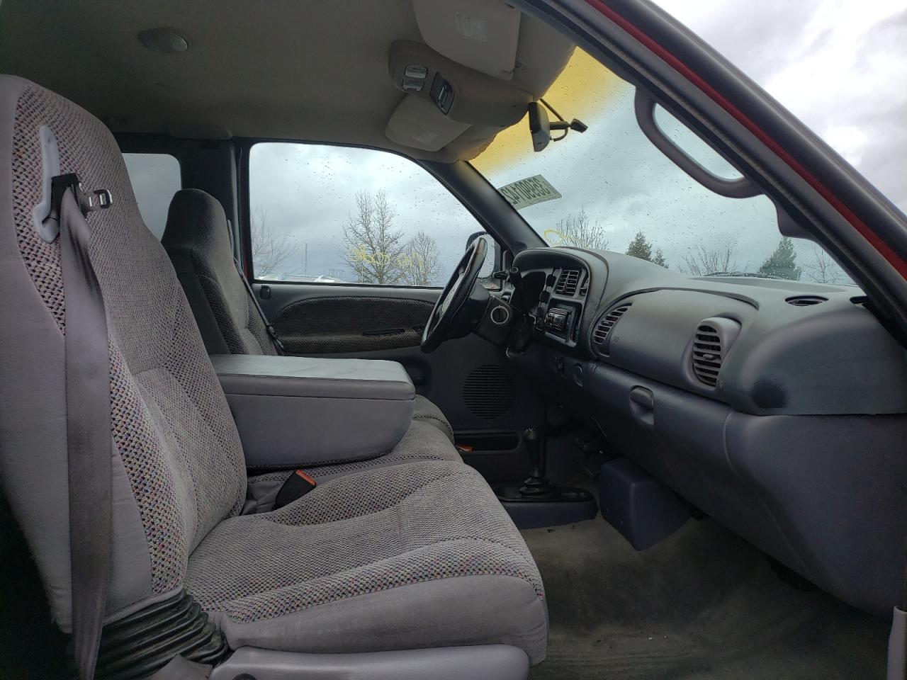 Photo 5 from auction – 1998 DODGE RAM 2500 with VIN 1B7KF23W9WJ238466