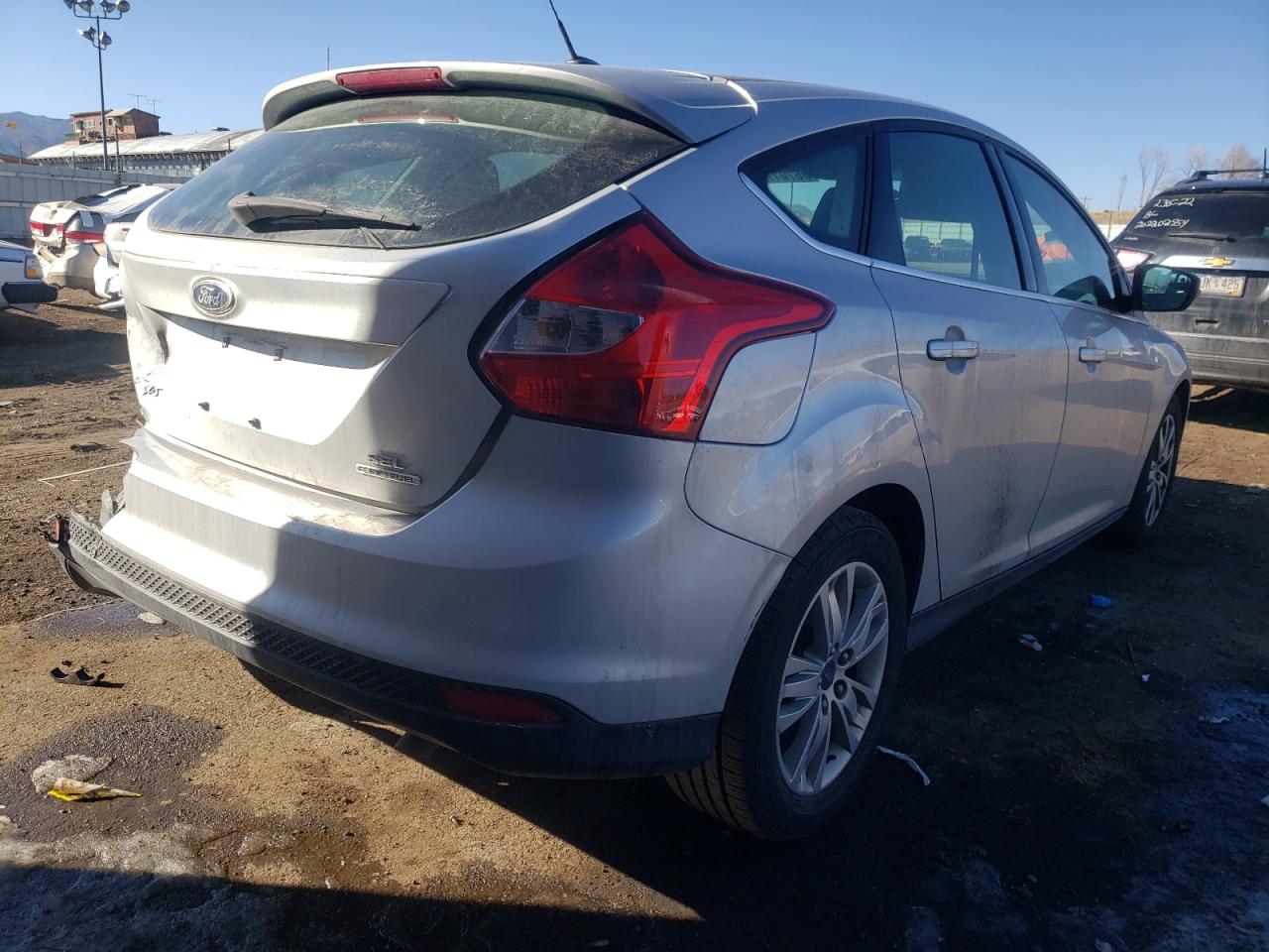 Photo 4 from auction – 2012 FORD FOCUS SEL with VIN 1FAHP3M25CL451090