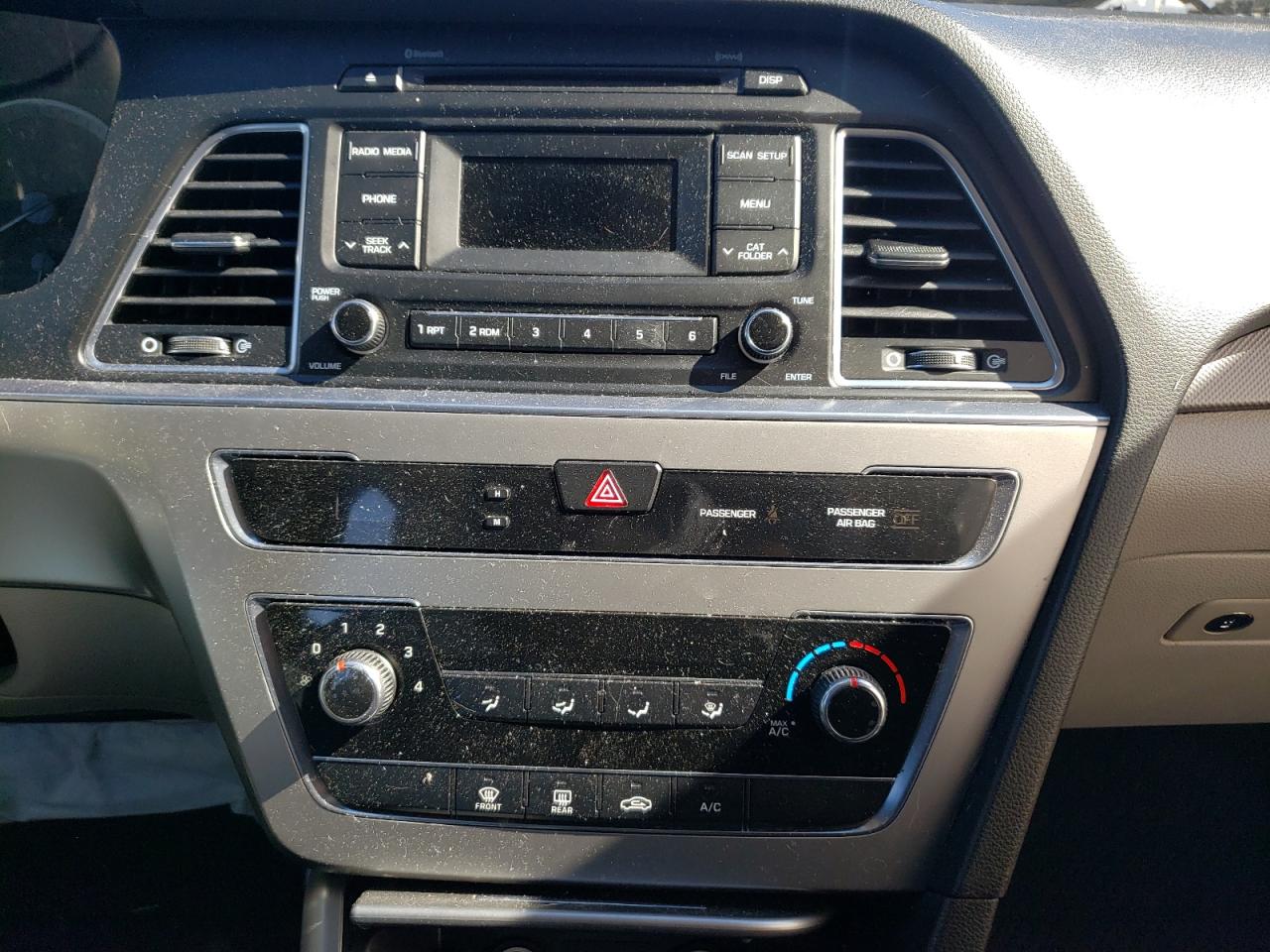 Photo 9 from auction – 2015 HYUNDAI SONATA SE with VIN 5NPE24AF0FH147294