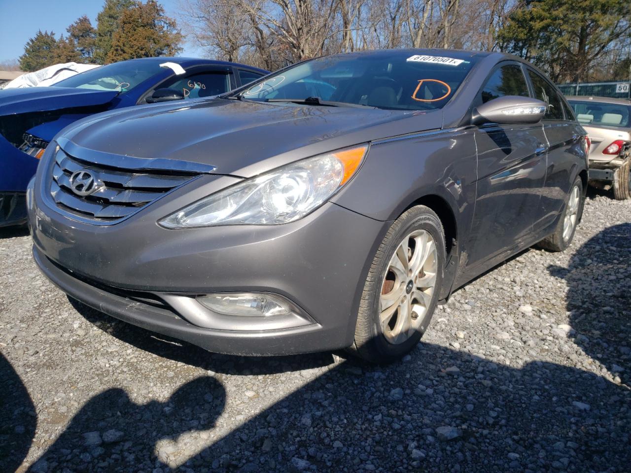 Photo 2 from auction – 2012 HYUNDAI SONATA SE with VIN 5NPEC4AC9CH388835