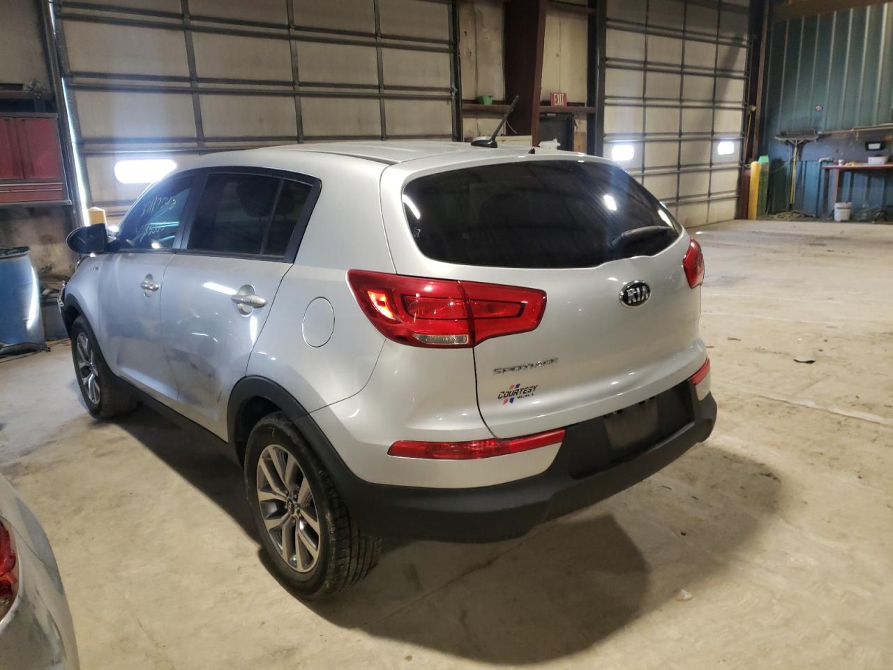 Photo 3 from auction – 2015 KIA SPORTAGE L with VIN KNDPBCAC7F7740924