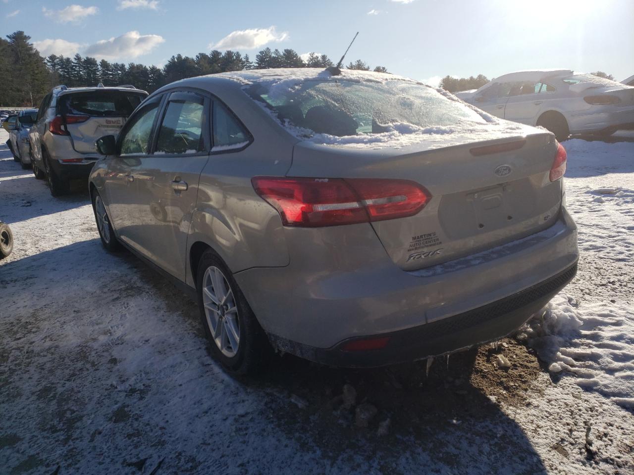 Photo 3 from auction – 2015 FORD FOCUS SE with VIN 1FADP3F28FL213072