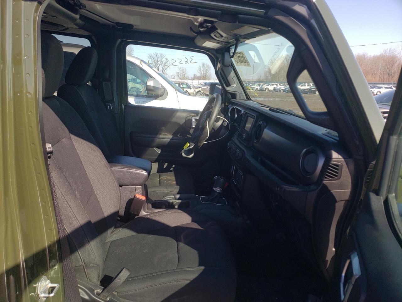 Photo 5 from auction – 2021 JEEP GLADIATOR with VIN 1C6HJTAG0ML604981