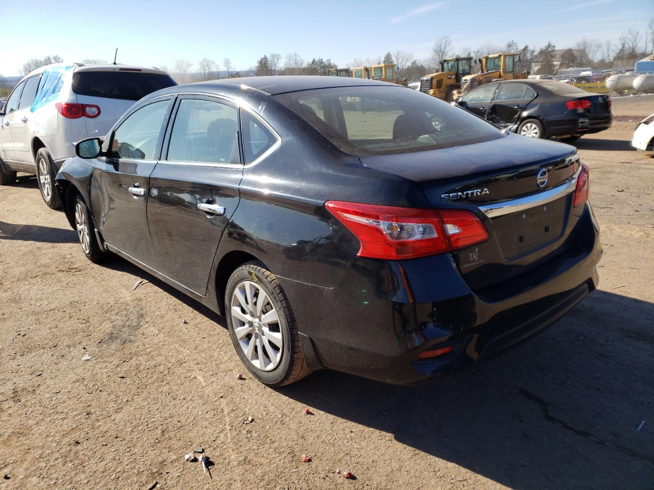 Photo 3 from auction – 2016 NISSAN SENTRA S with VIN 3N1AB7AP4GY252565