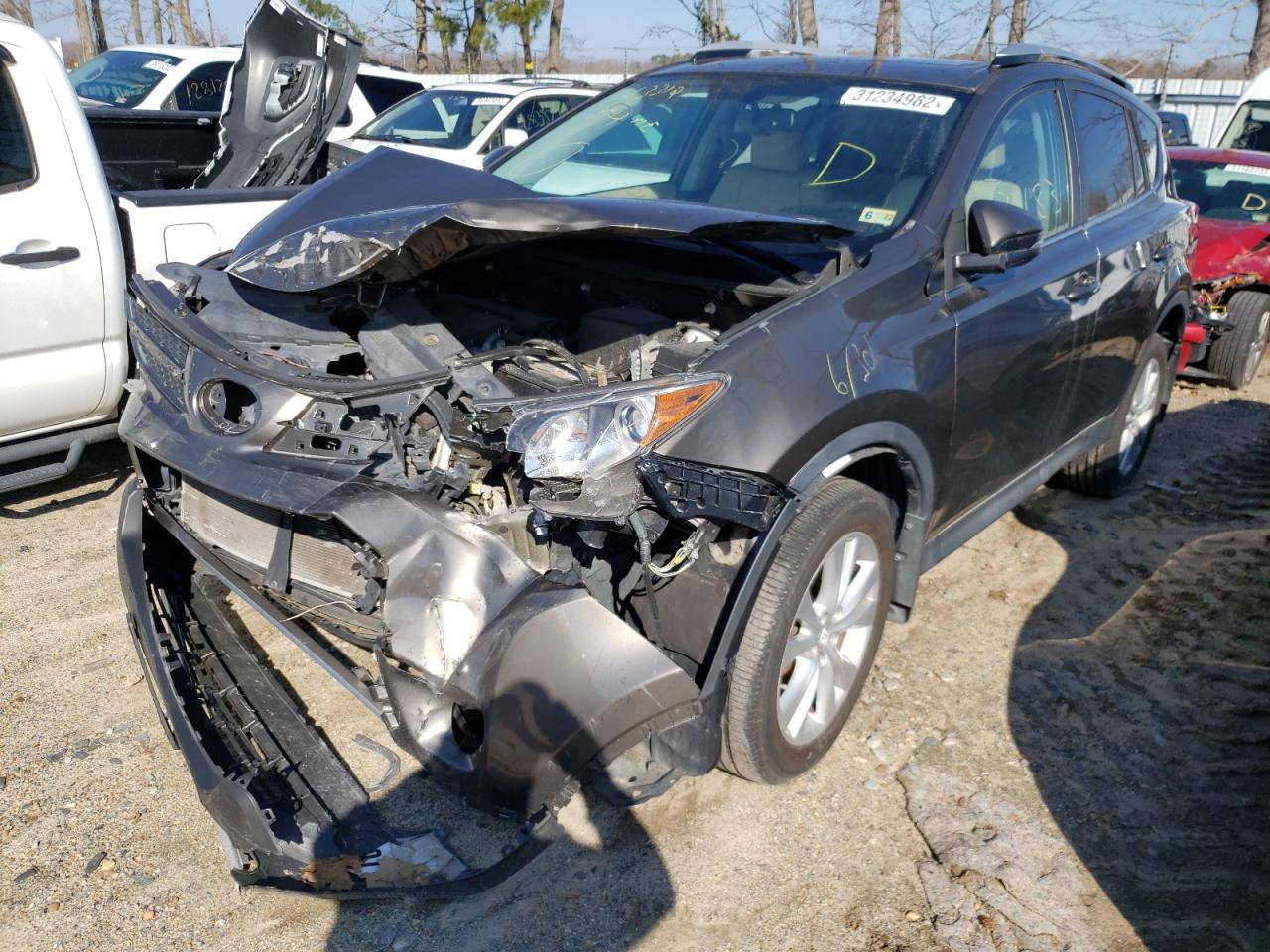 Photo 2 from auction – 2013 TOYOTA RAV4 LIMIT with VIN 2T3DFREVXDW063312