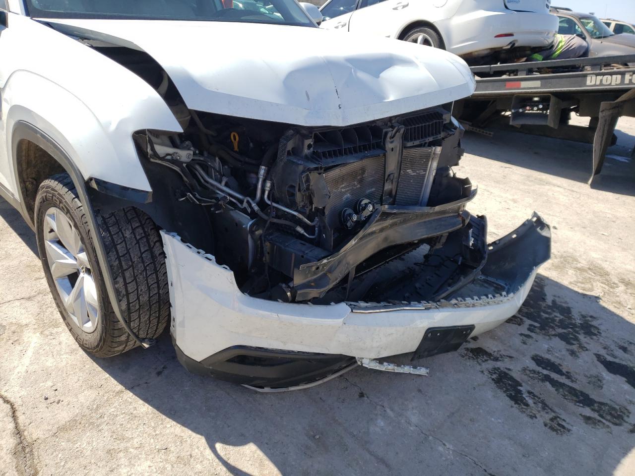 Photo 9 from auction – 2018 VOLKSWAGEN ATLAS SE with VIN 1V2CP2CA3JC597331