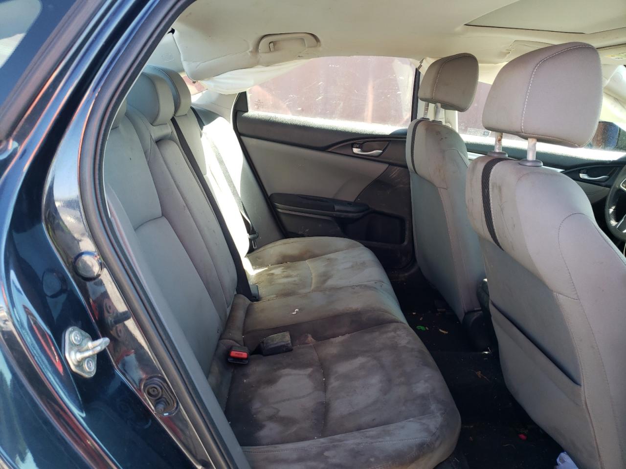 Photo 6 from auction – 2016 HONDA CIVIC EX with VIN 19XFC2F75GE081595