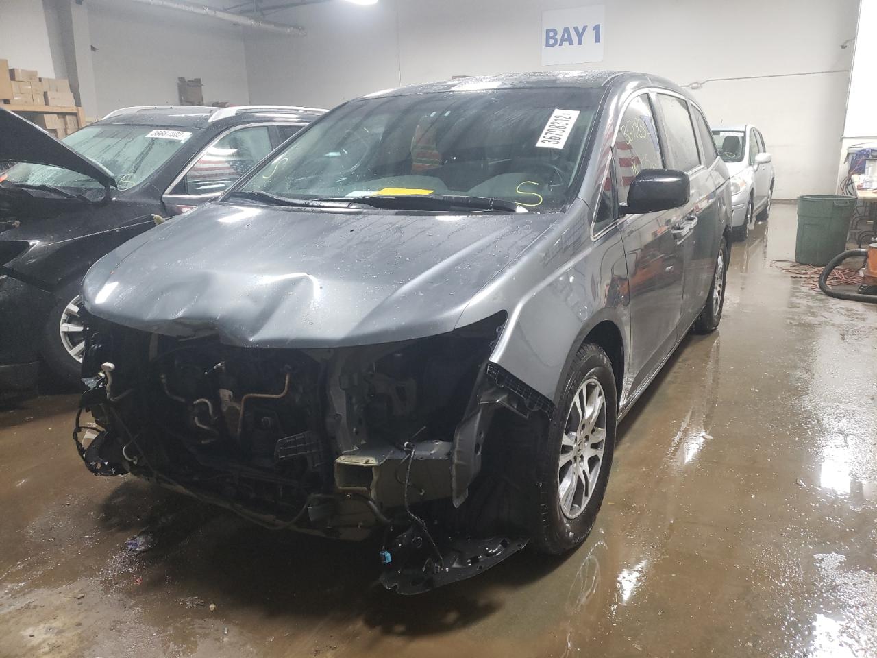 Photo 2 from auction – 2011 HONDA ODYSSEY EX with VIN 5FNRL5H68BB026368