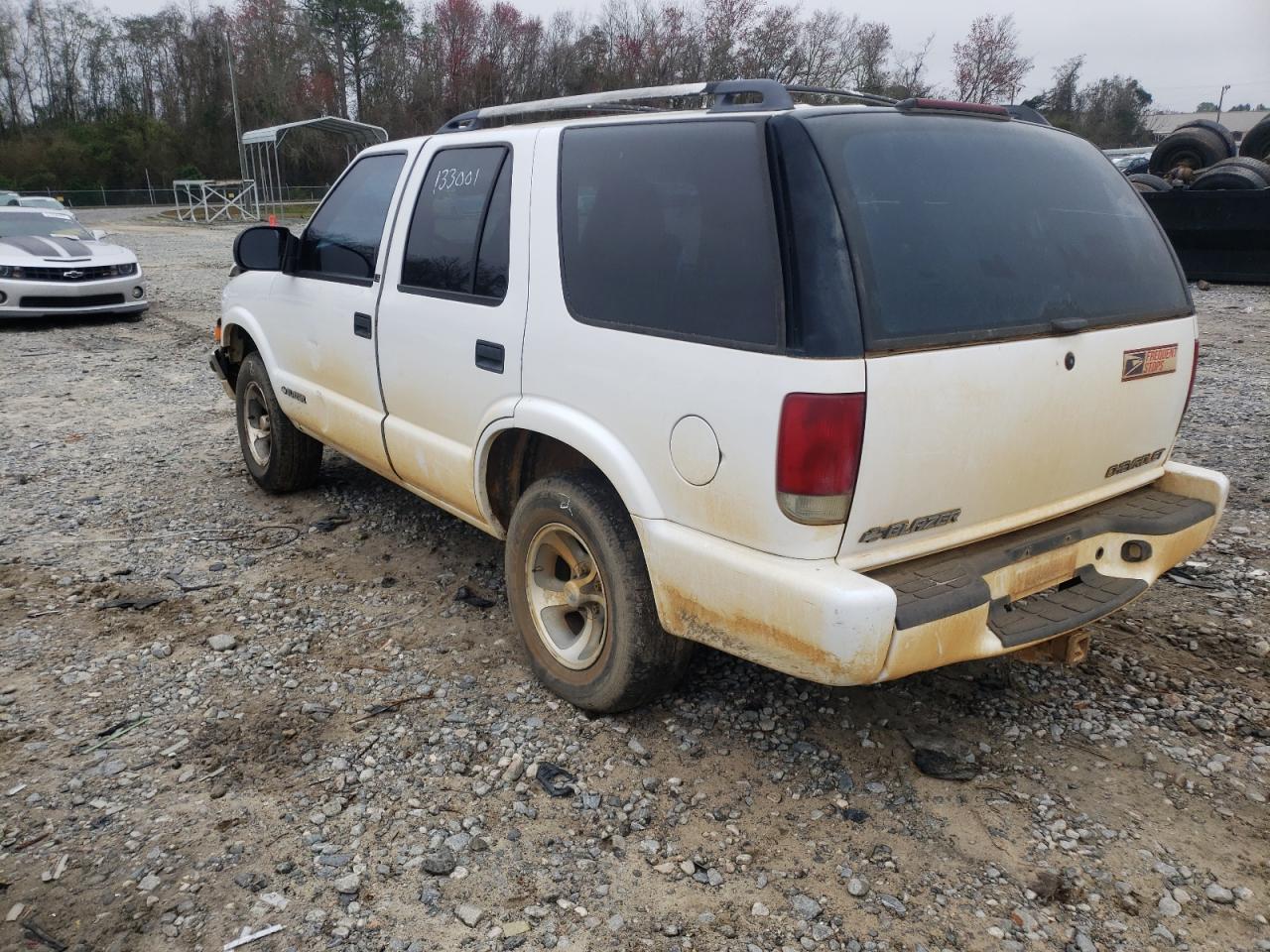 Photo 3 from auction – 2001 CHEVROLET BLAZER with VIN 1GNCS13W61K265340