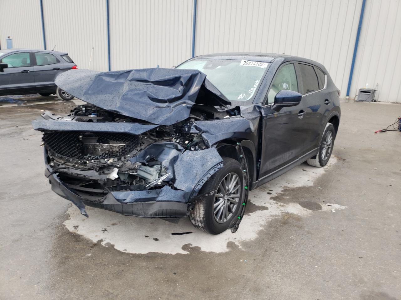 Photo 2 from auction – 2017 MAZDA CX-5 TOURI with VIN JM3KFACL8H0166708